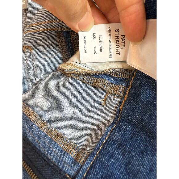 DL1961 Patti Straight Leg High Rise Vintage Ankle Jeans Blue Two Tone Size 30 - Picture 12 of 16